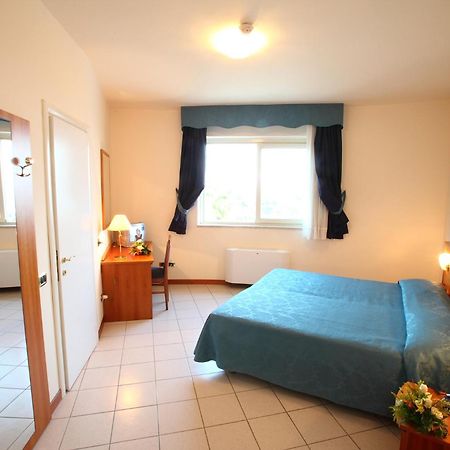 Partenone Resort Hotel Riace Marina Buitenkant foto