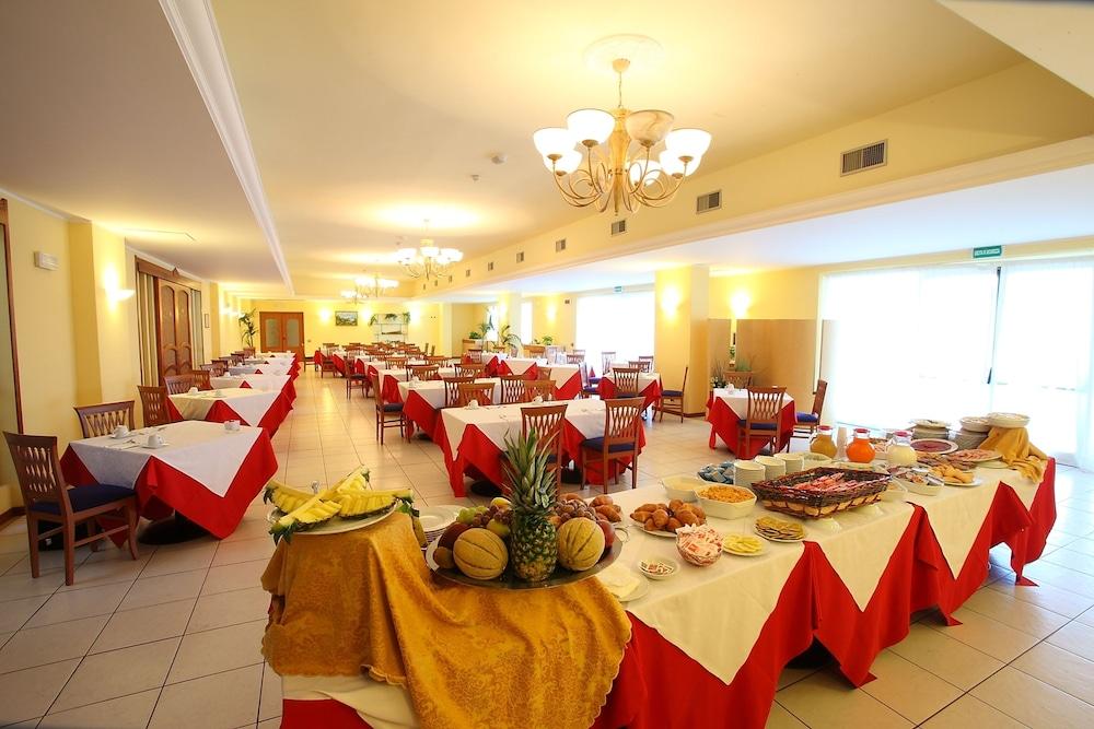 Partenone Resort Hotel Riace Marina Buitenkant foto