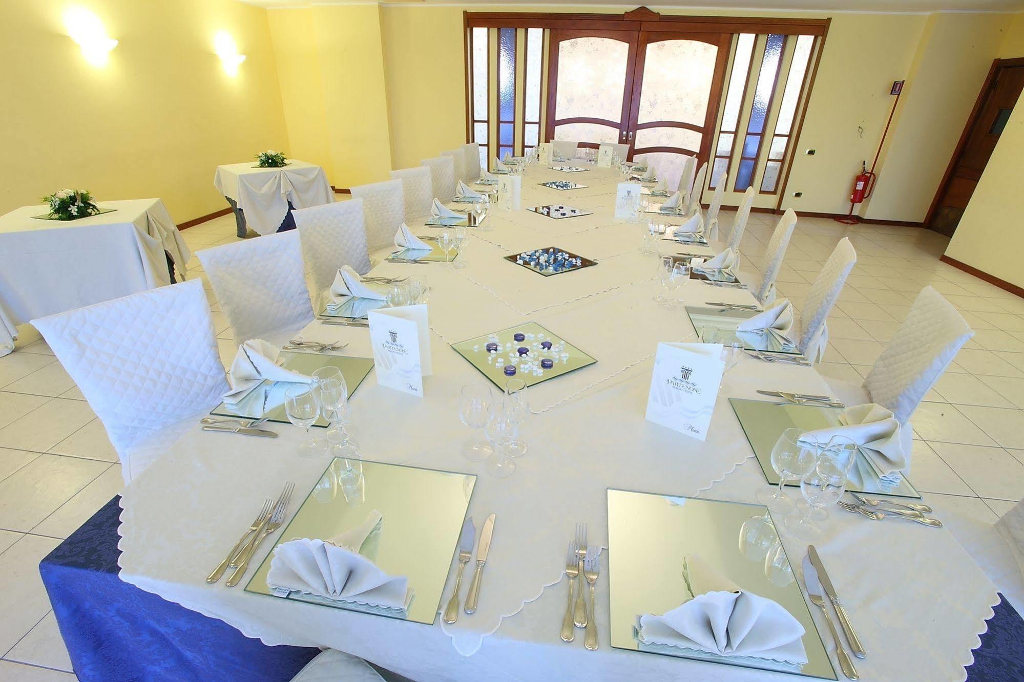 Partenone Resort Hotel Riace Marina Buitenkant foto