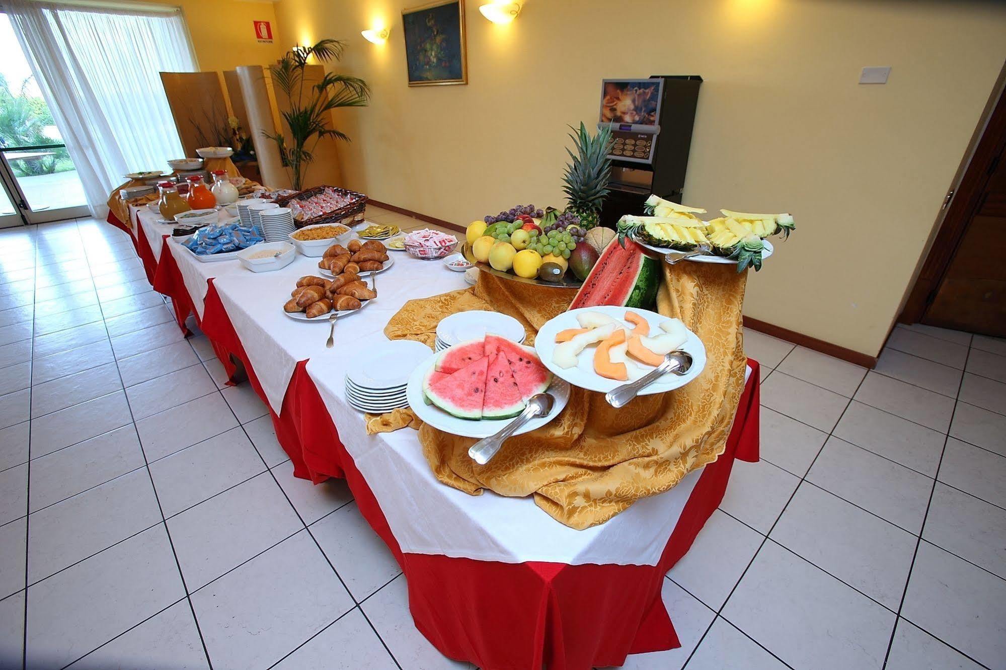Partenone Resort Hotel Riace Marina Buitenkant foto